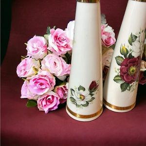 Vintage Royal Stuart Bone China Salt and Pepper Shakers R8 963 Made in England